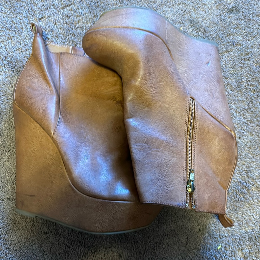Zigi Soho Chestnut Platform Wedge Bootie | Size 9